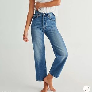Levi’s Ribcage Straight High Rise Jeans